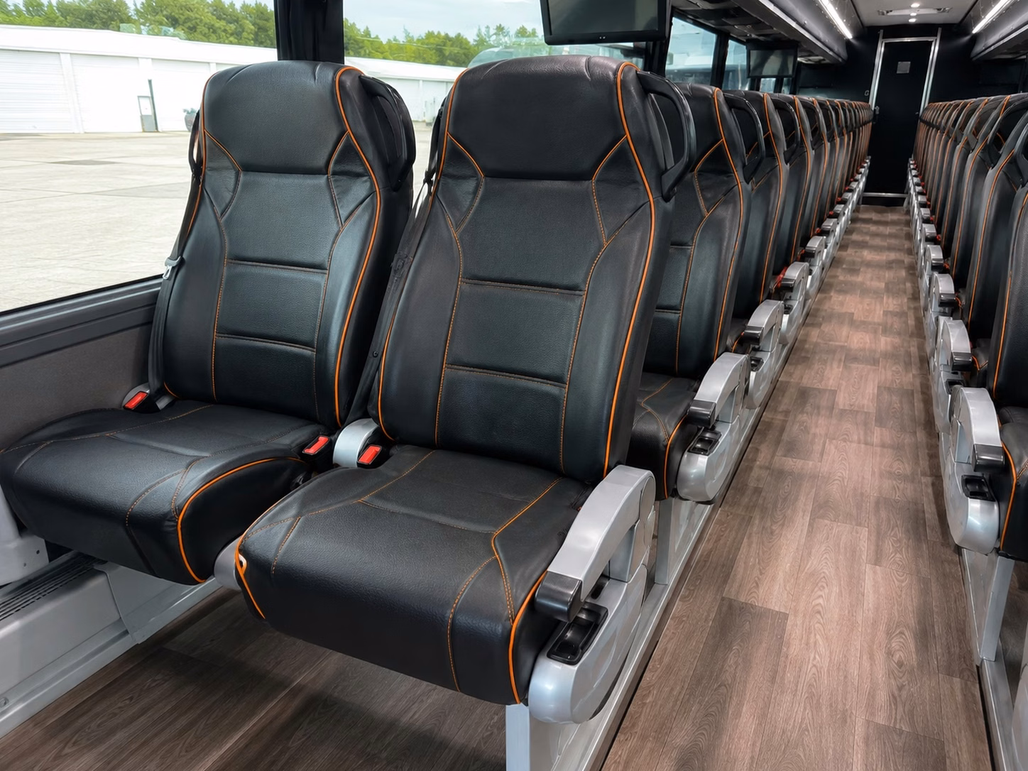 old dominion monarchs football and basketball charter buses from virginia beach to odu