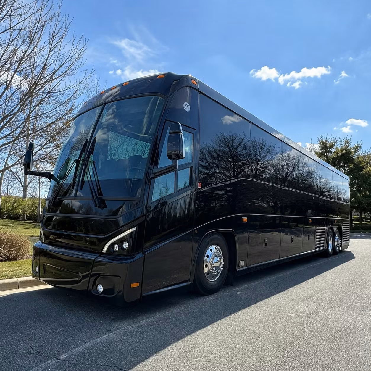 you can find and book employee transportation in virginia beach and any nearby city